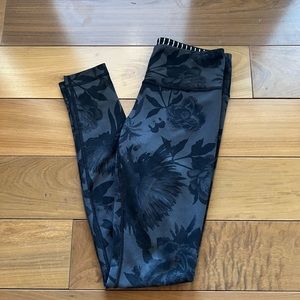 Lululemon Women’s Wunder Under Pant - Bloom/Parallel Stripe - Sz 6